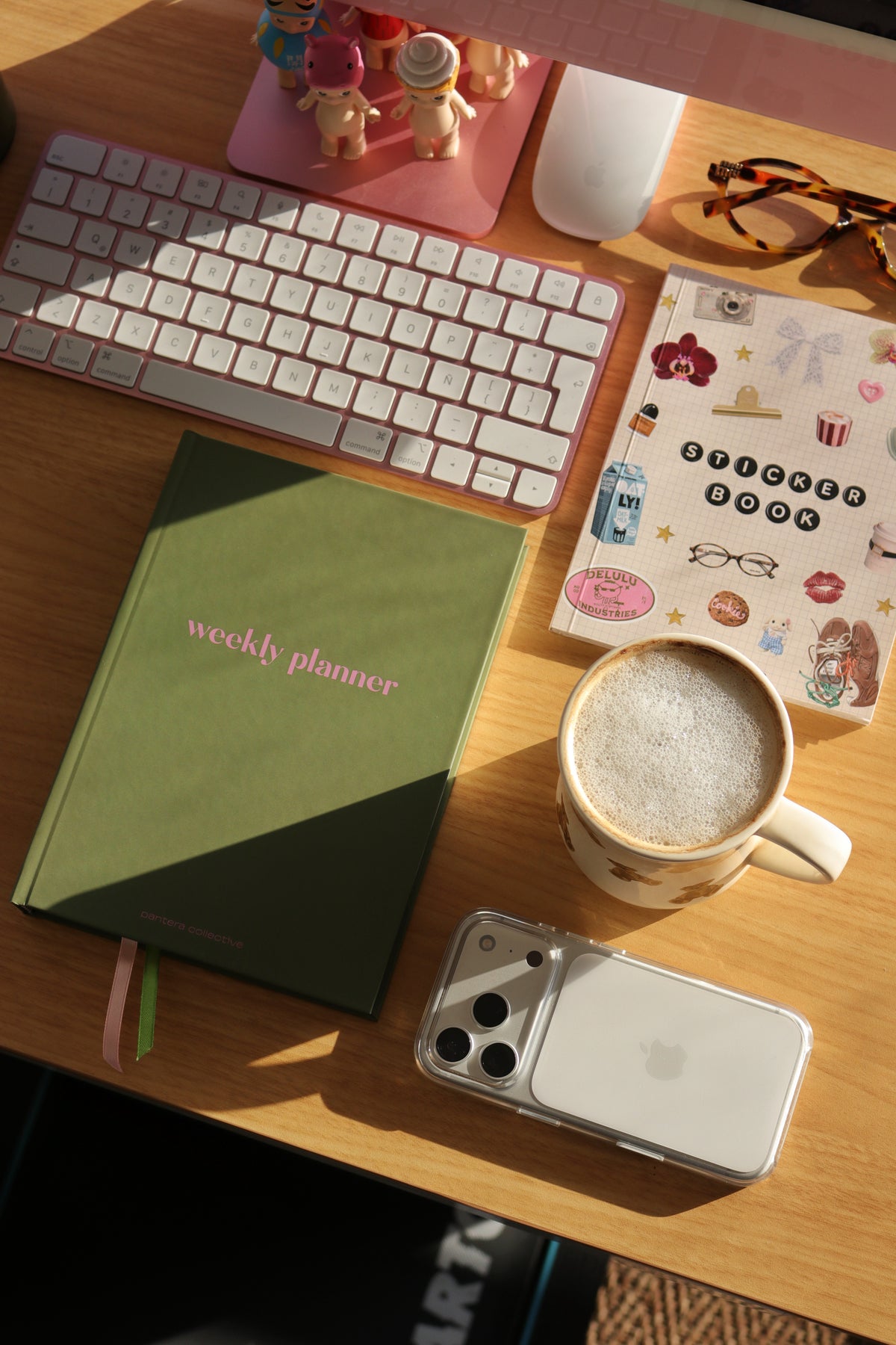 Weekly Planner Green Pink
