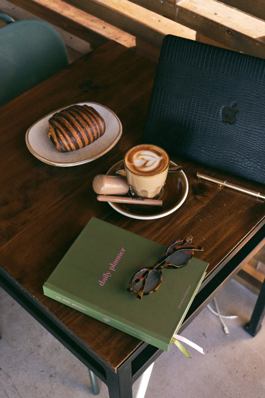 Daily Planner Green Pink